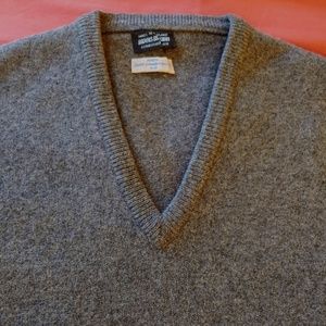 Brooks Brothers Classic Lambswool Sleeveless Sweater